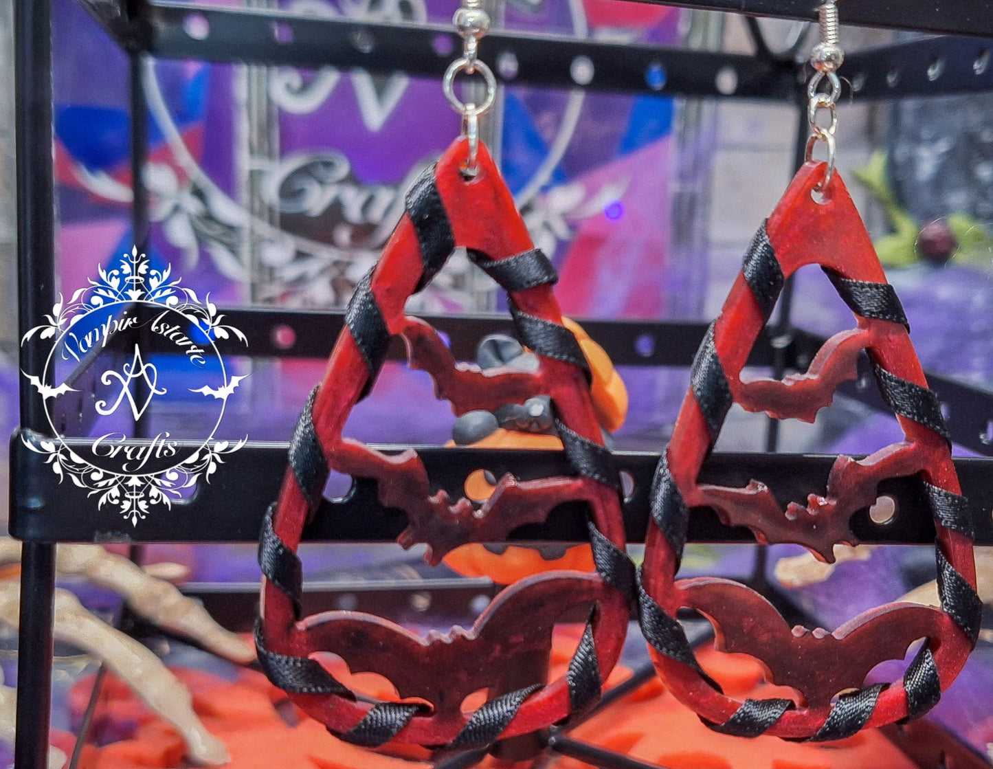 PENDIENTES BATS (rojos con cinta negra)