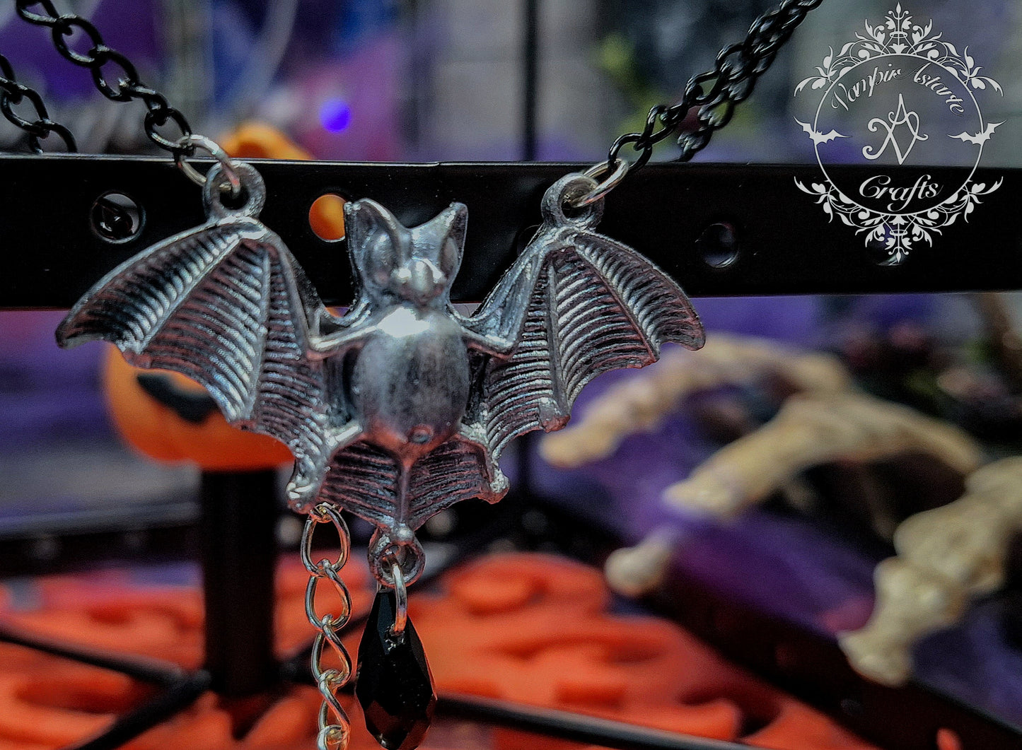 COLGANTE BAT (silver/con lágrima negra)