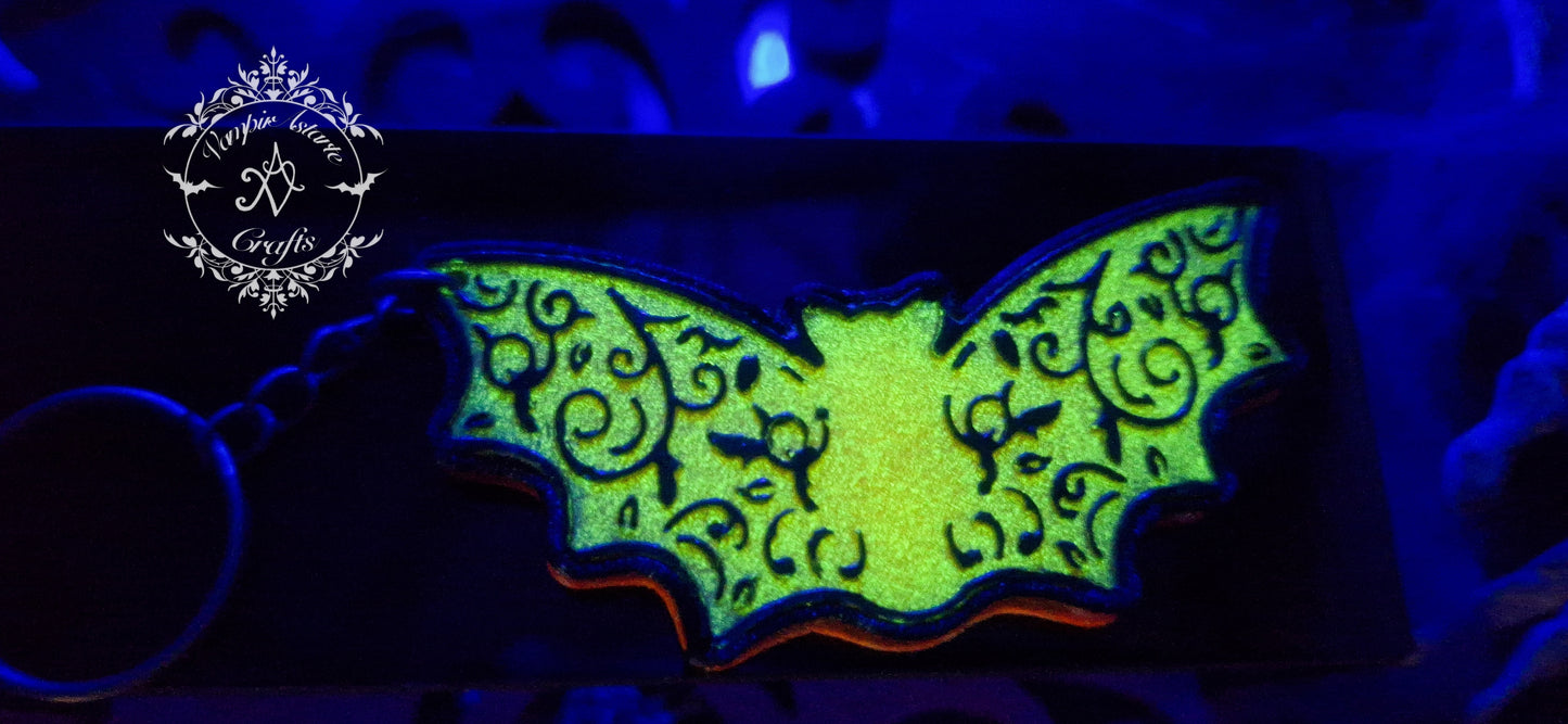 LLAVERO GOTHIC ORANGE BAT (brilla en la oscuridad)